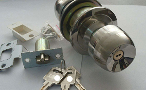 靖宇24小时上门开锁公司